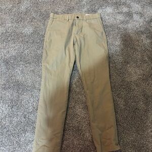 Gap 29 w 30 l Men's a
 Gap Athletic Taper Pants